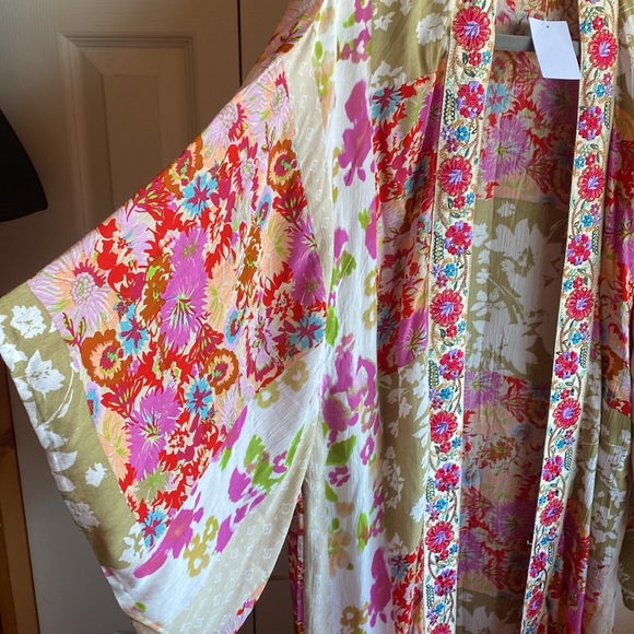 SAACHI NWT Embroidered Floral Print Maxi CoverUp  Kaftan Duster O/S - Picture 7 of 15